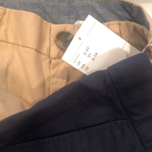 NEW! H&M 2-pack Chino Shorts (Navy / Khaki) 3T - Picture 3 of 3